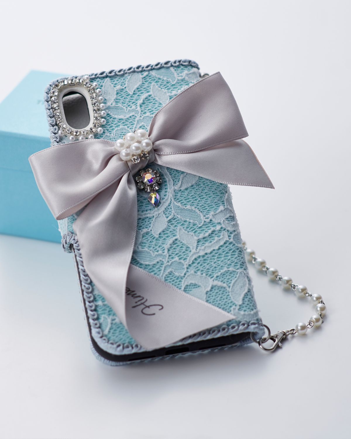 IP-189 Hime. フランス製レース全機種対応手帳型スマホケース