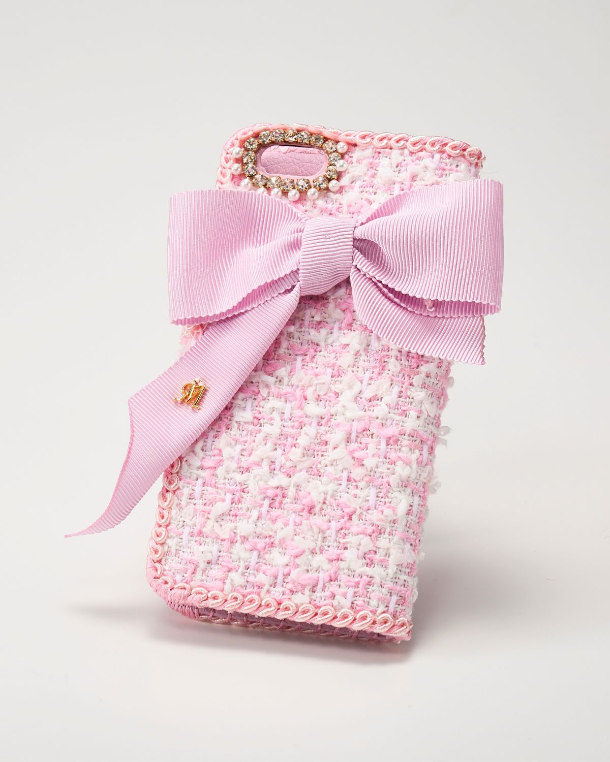 Hime. ハイブランドの世界観を纏うツイード 手帳型オーダー iPhoneケース｜リボン＆イニシャル×上品な大人デザイン（全機種対応）